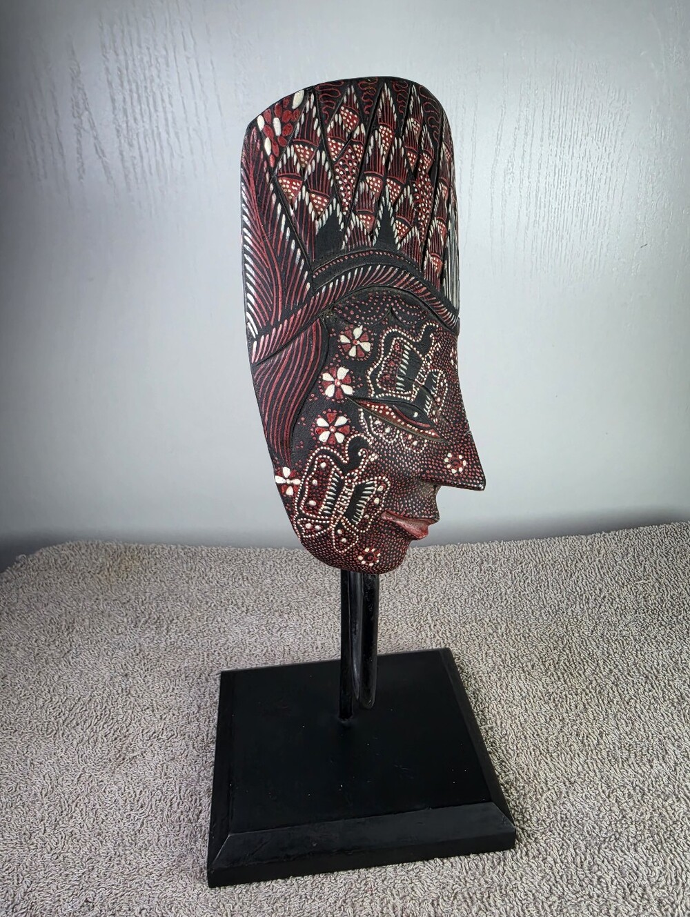 Decorative Red and Brown Hand-Painted Balinese/javanese Handcarved Batik  Mask - Picture 8 of 13